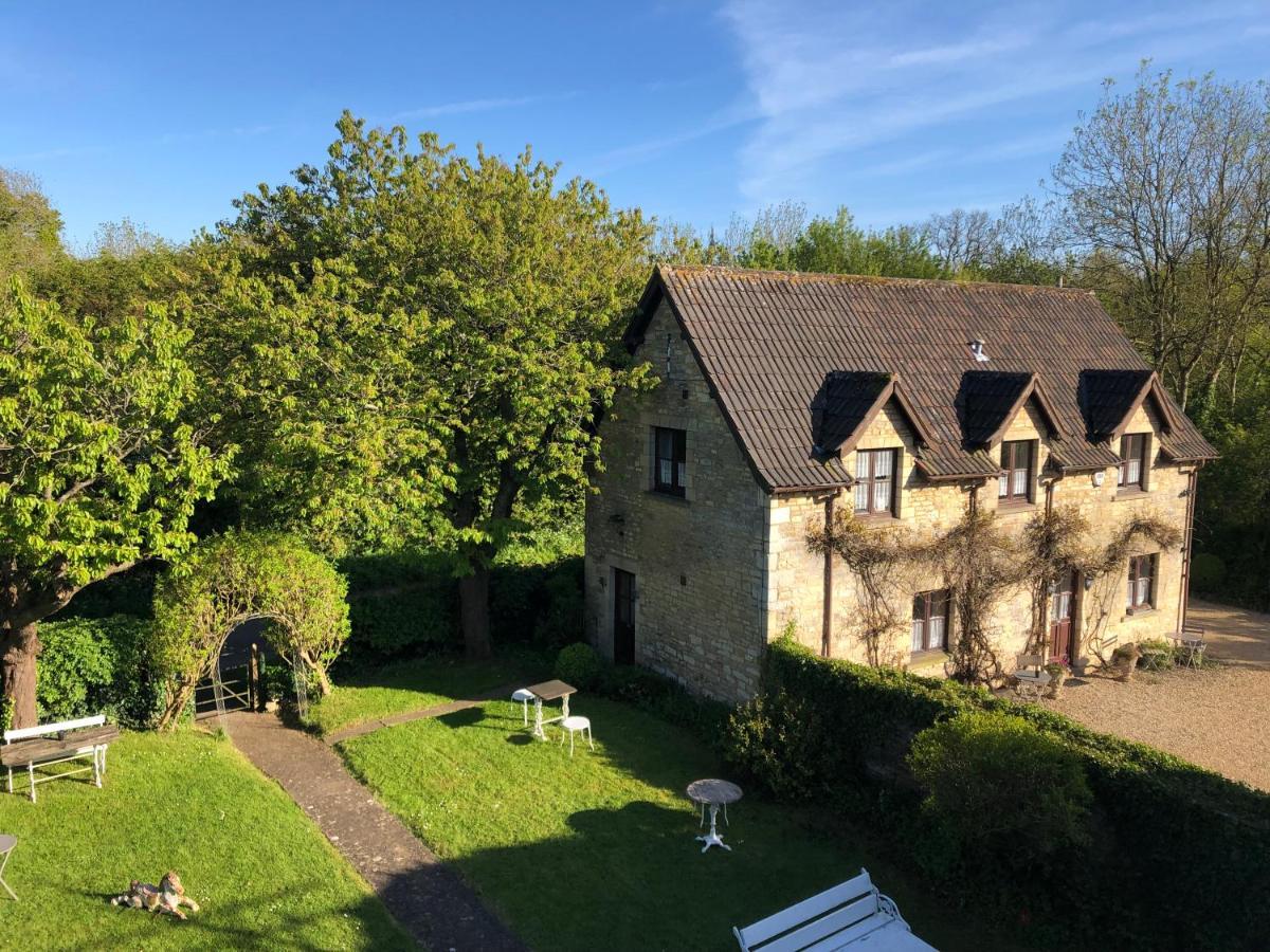 Fosse Farmhouse Holiday Cottages Chippenham  Zewnętrze zdjęcie