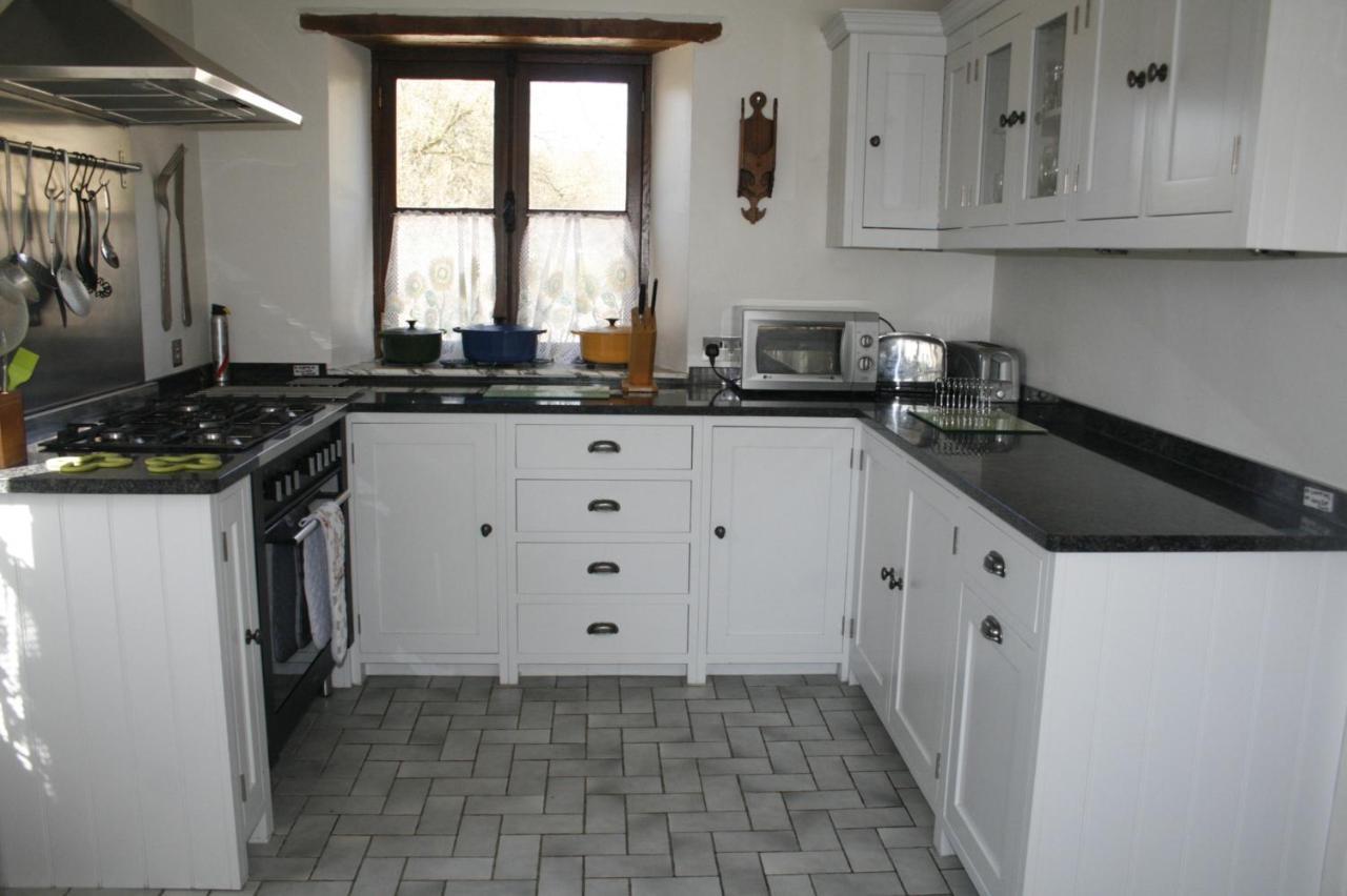 Fosse Farmhouse Holiday Cottages Chippenham  Zewnętrze zdjęcie